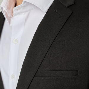 Alternative view of Ambo Kartal negro